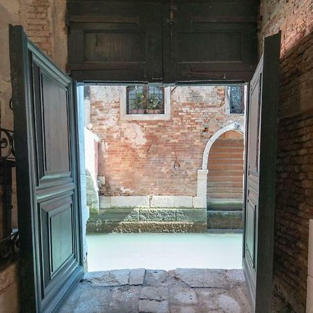 Apartment Ponte Raspi Canal View Venedig Exterior foto