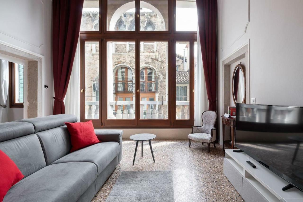 Apartment Ponte Raspi Canal View Venedig Exterior foto