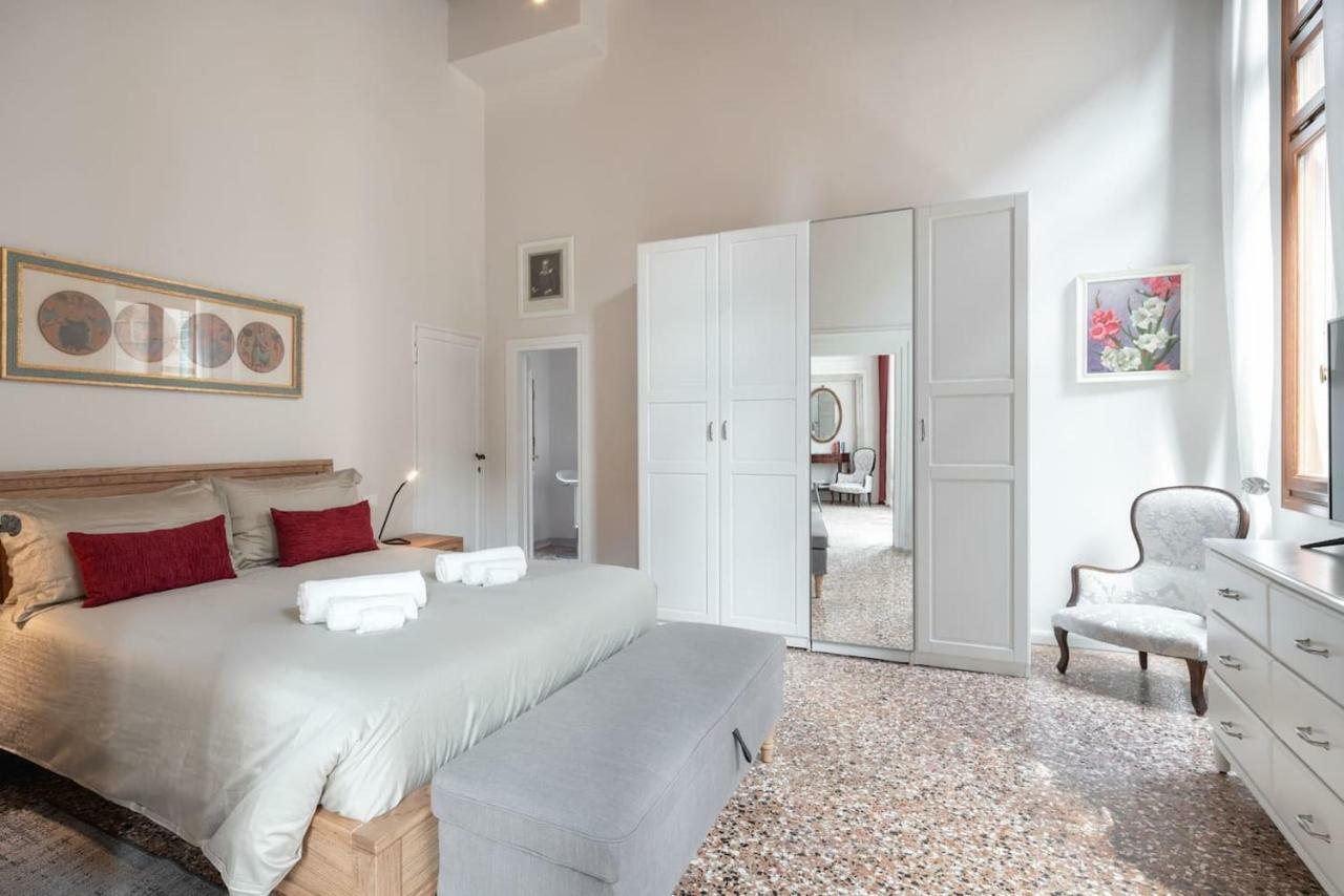 Apartment Ponte Raspi Canal View Venedig Exterior foto