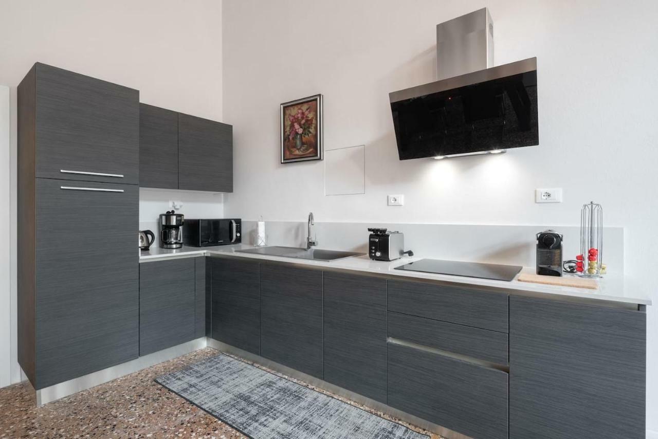 Apartment Ponte Raspi Canal View Venedig Exterior foto